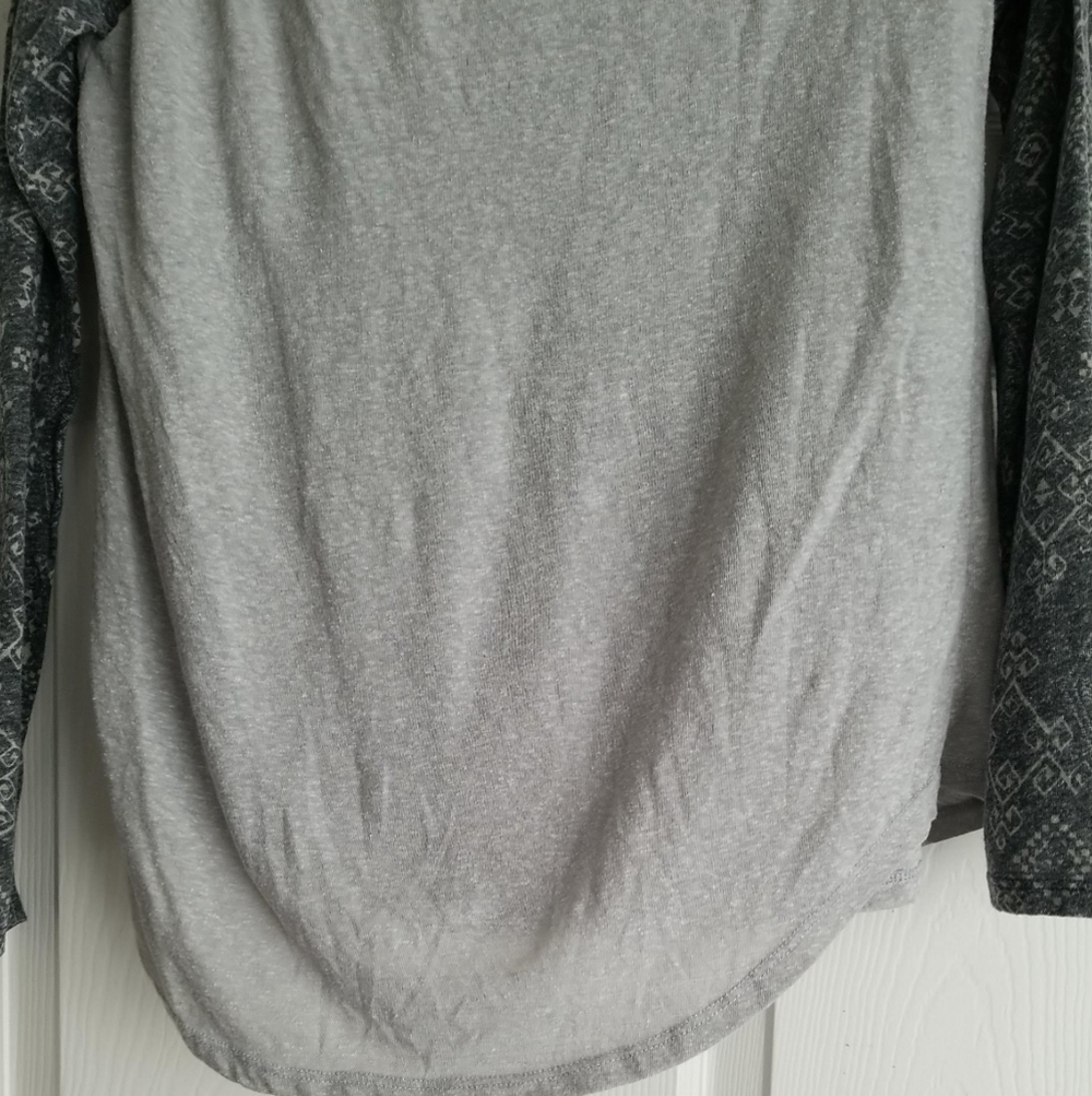 Aeropostale Women's Long Sleeve Shirt - Picture 4 of 11